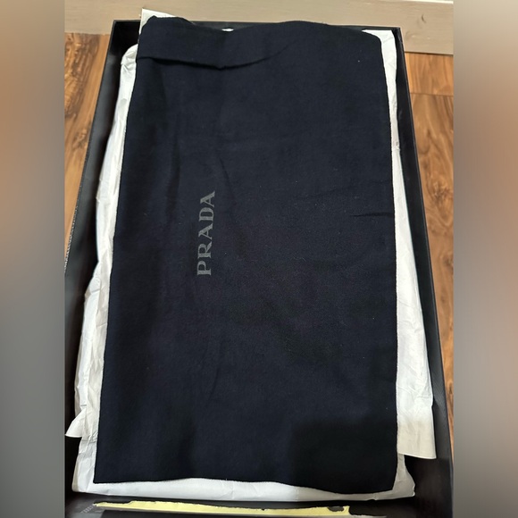 Prada Mens Nylon Trainers - Preowned- like new w/ boxs & dust bag - Picture 9 of 10